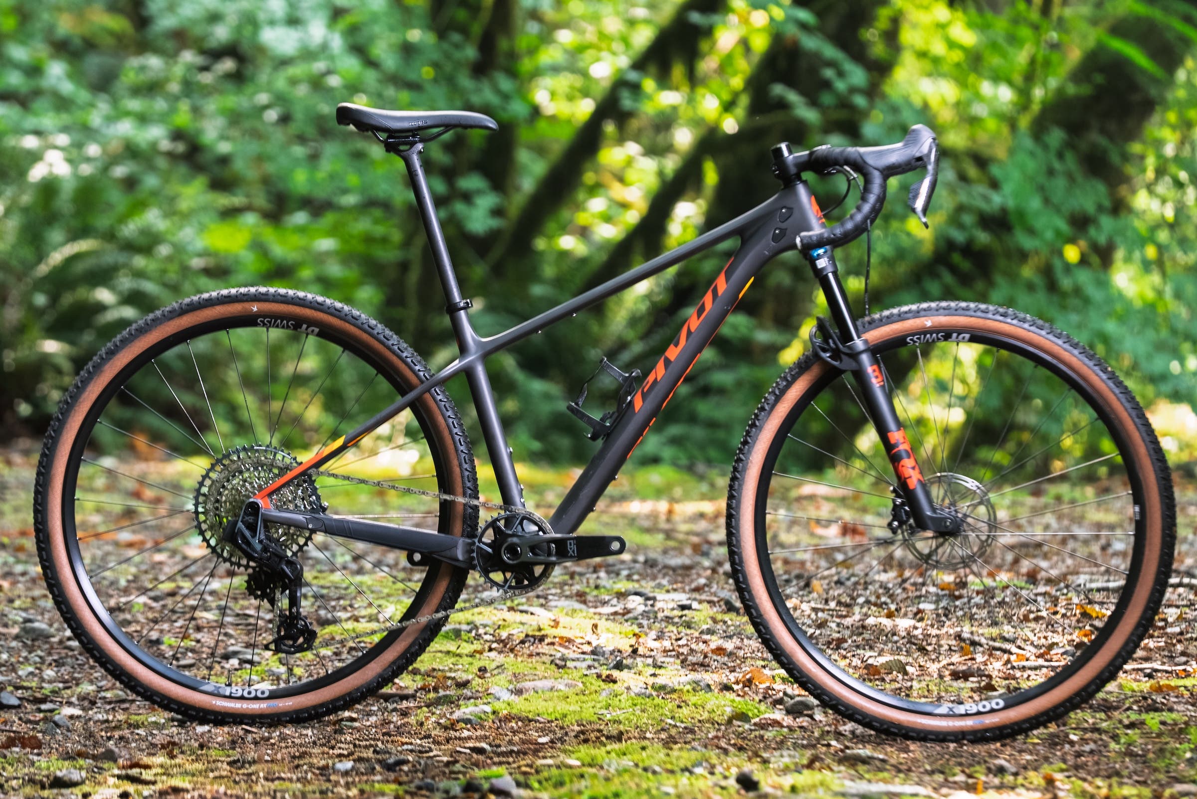 Testing 6 completely different gravel bikes to find the future of gravel 6 Velo Gravel field test: the future of gravel bikes